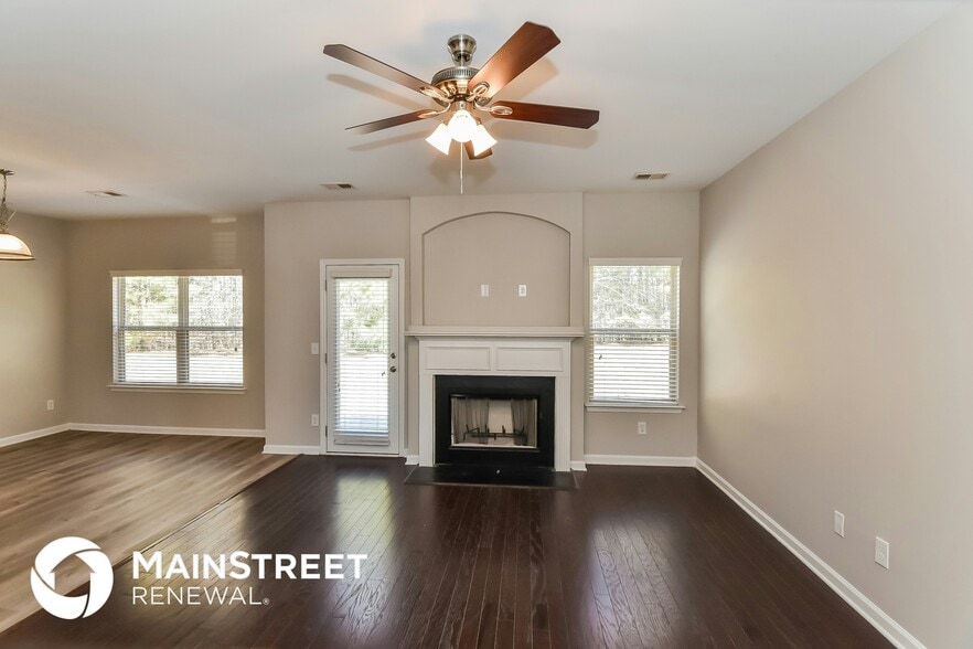 Building Photo - 7549 Absinth Dr