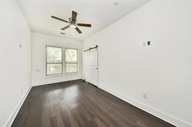 Building Photo - 4720 McKinney St