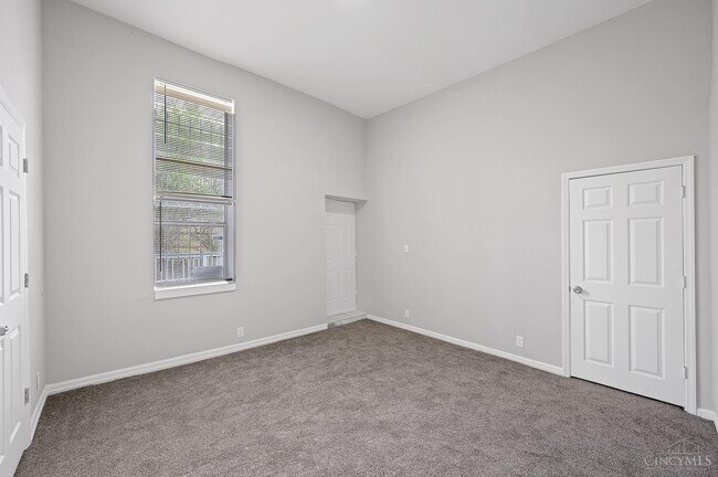 Building Photo - 2906 Alms Pl