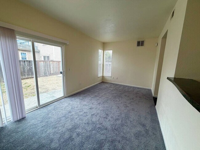 Building Photo - Freshly Painted w/ New Carpets 3 Bedroom, 2 Bath With Attached Garage