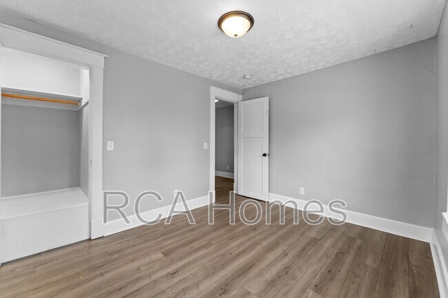 Building Photo - 3016 N New Jersey St