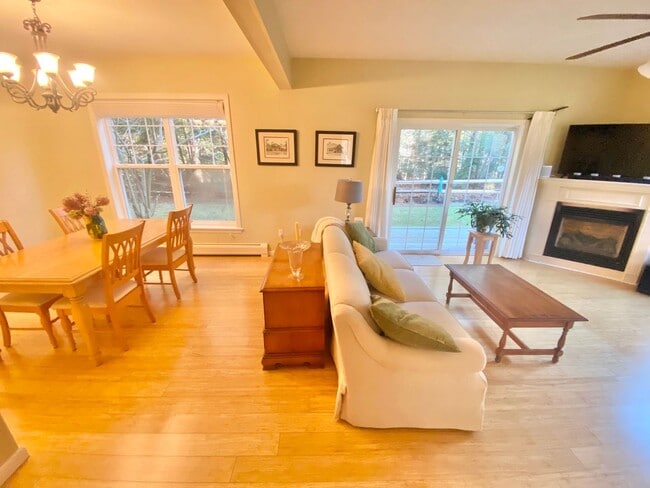 Building Photo - Furnished 2 or 3 bedroom condo Essex Junction SHORT TERM LEASE