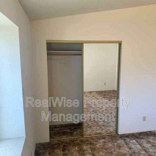 Building Photo - 1467 Cameo Ct