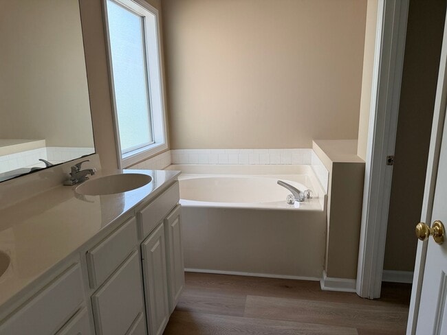 Building Photo - Fully Renovated 2 Bedroom/ 2 Bathroom Home with Garage-Village at Old Towne