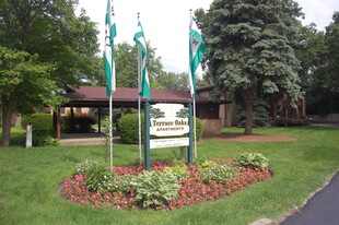 Building Photo - Terrace Oaks Apartments