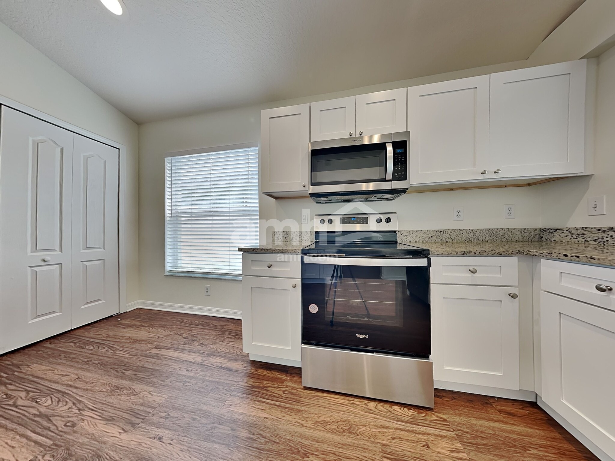 Building Photo - 30734 Midtown Ct