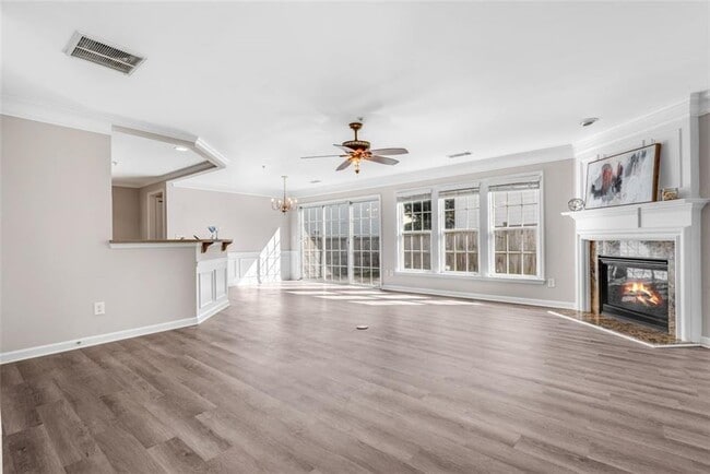Building Photo - 268 Balaban Cir