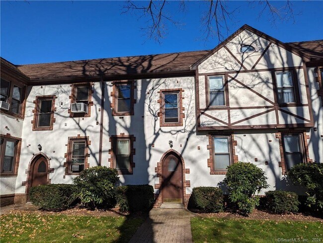 Building Photo - 341 Alden Ave