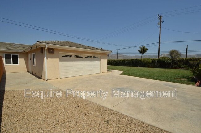 Building Photo - 13515 W Telegraph Rd