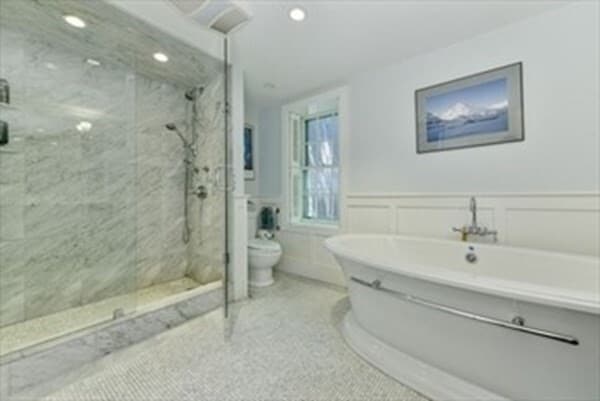 Building Photo - 39 Pinckney St