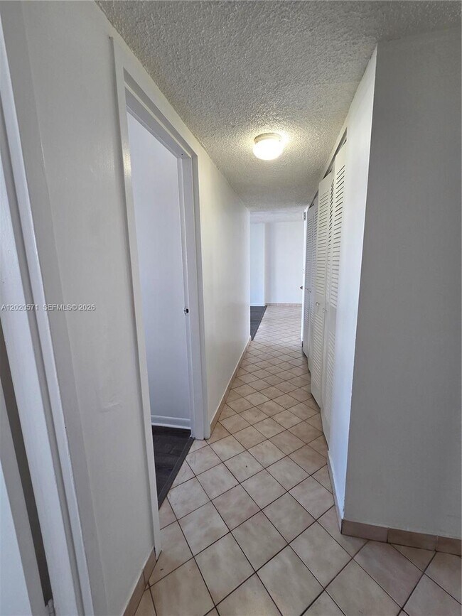 Building Photo - 14150 SW 84th St