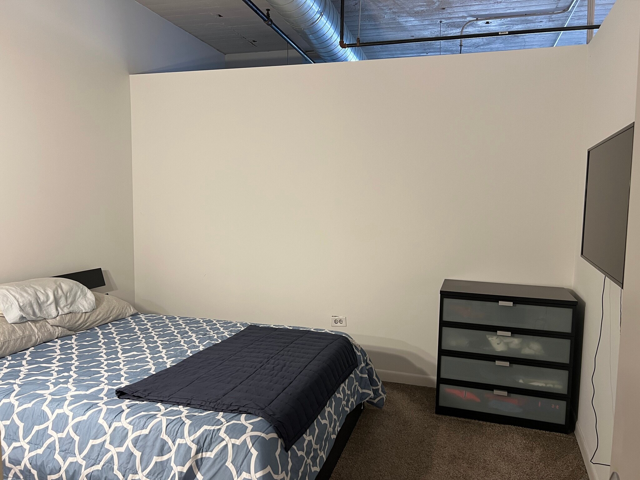 Building Photo - 1550 S Blue Island Ave