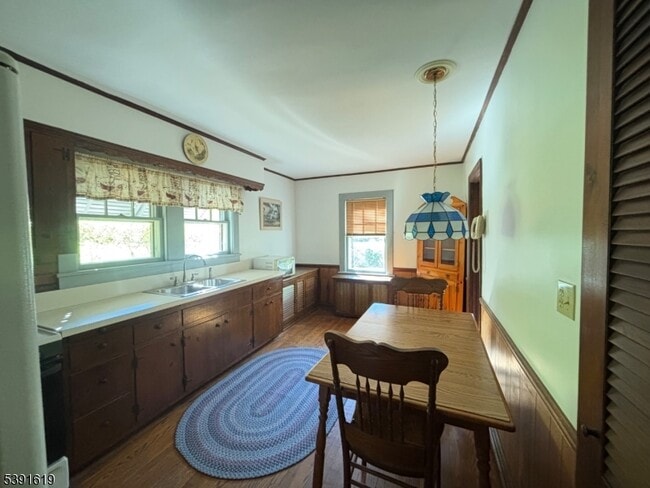 Building Photo - 211 Washington St