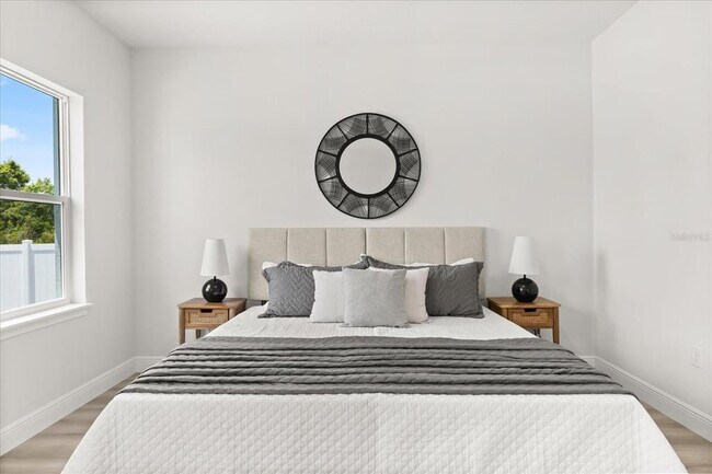 Building Photo - 15568 SW 46th Cir