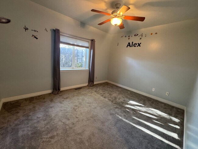 Building Photo - 2428 Silverpoint Way