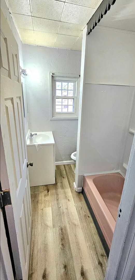 Building Photo - Spacious 5-Bedroom Bellevue Home with Sunroom & Massive Backyard