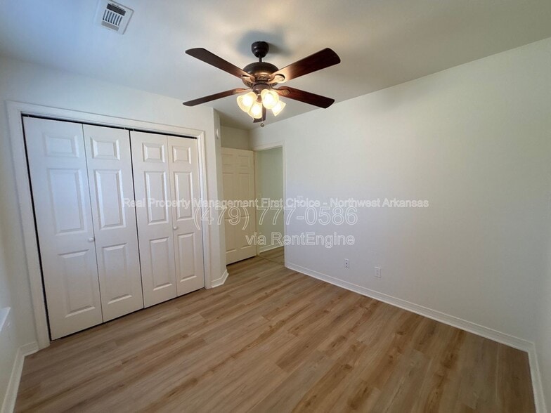 Building Photo - 421 Coopers Wy