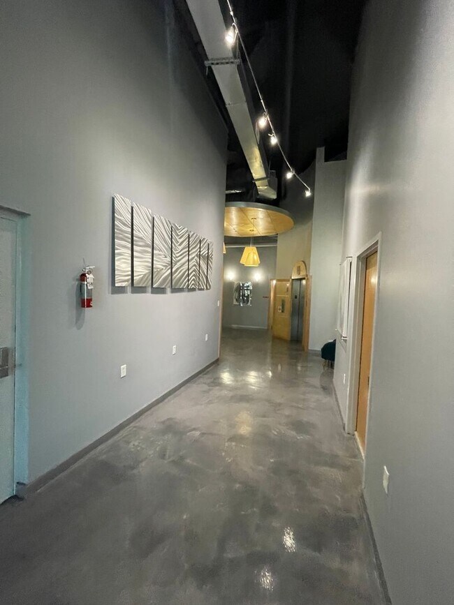 Building Photo - The Rotunda Urban Lofts