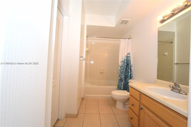 Building Photo - 6001 SW 70th St