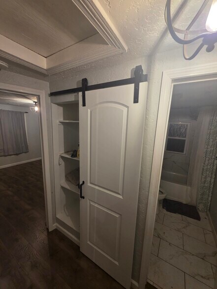 Building Photo - 215 Wellons St