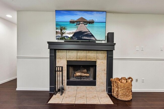 Building Photo - 170 Kates Cove