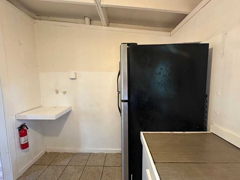 Building Photo - 16-2110-2110 Hibiscus Dr