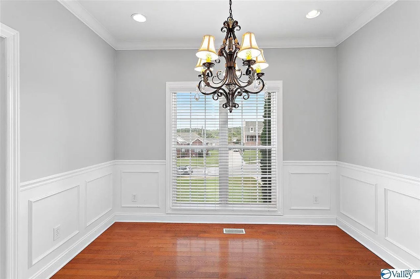 Building Photo - 116 Burwell Cove Dr