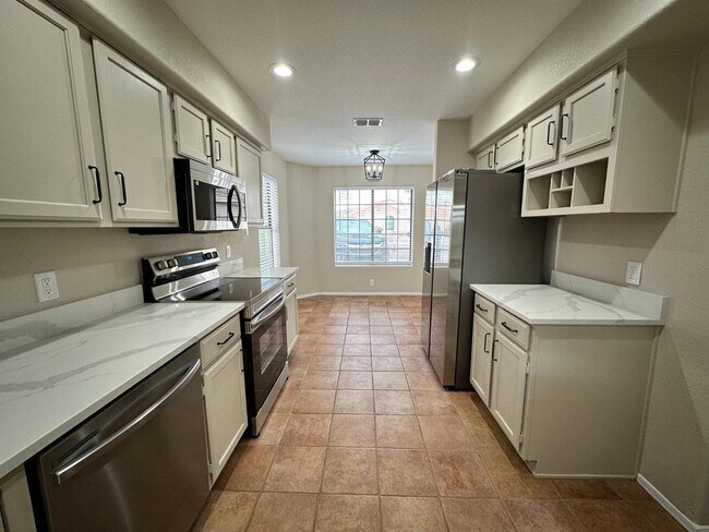 Building Photo - 12237 N Gambel Dr