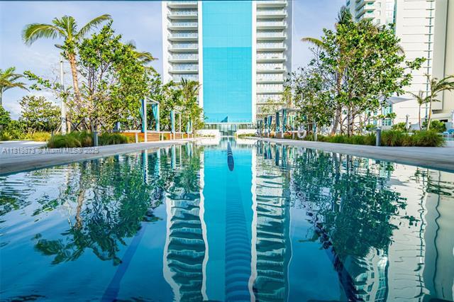 Building Photo - 17201 Collins Ave
