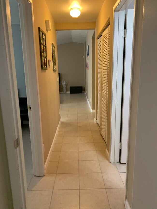 Building Photo - RENT READY!!! 3 BED 2 BATH IN NORTH LAS VEGAS!