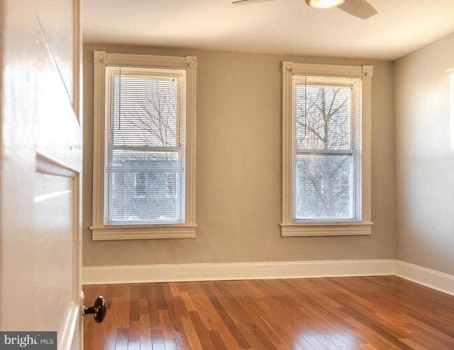 Building Photo - 23 N Potomac St