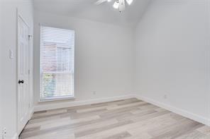 Building Photo - 3867 Ridgelake Ct