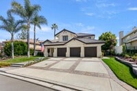 Building Photo - Gated Wood Ranch 4+3.5 w/upgrades + privat...