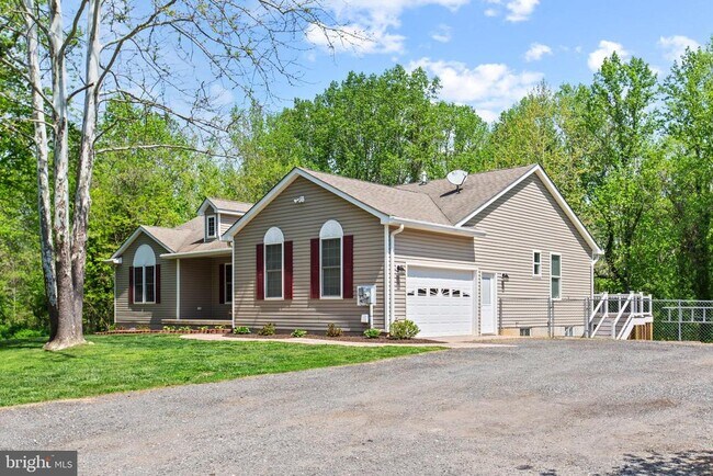 Building Photo - 24524 Ruff Ruff Ln