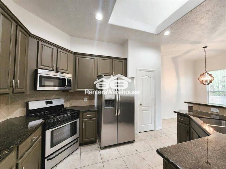 Building Photo - 18730 Dempsey Oaks Dr