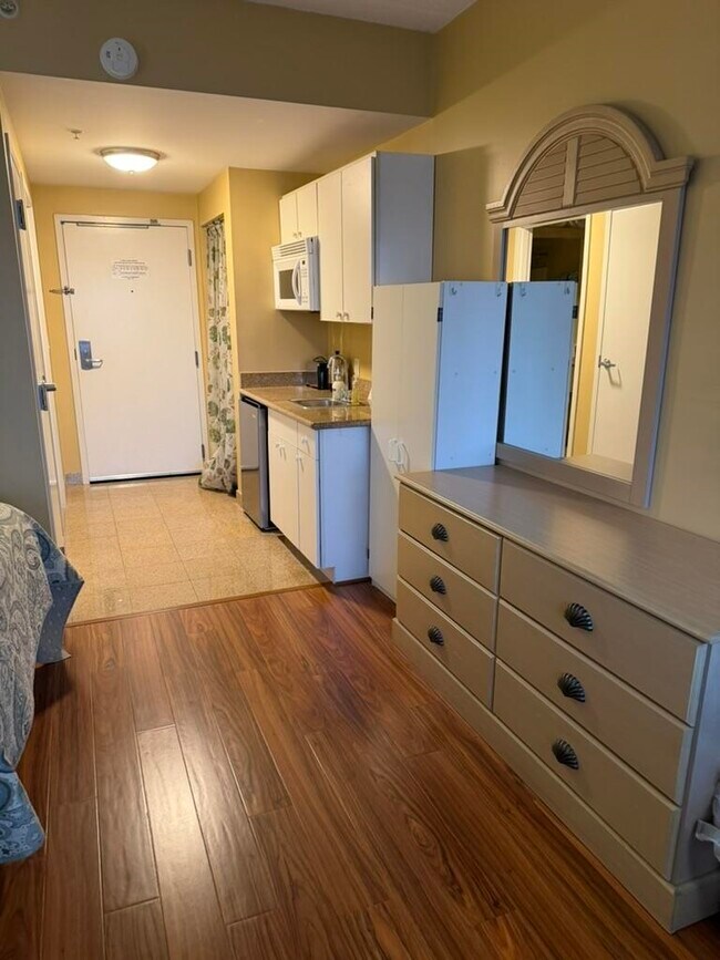 Building Photo - 703 Ocean Blvd