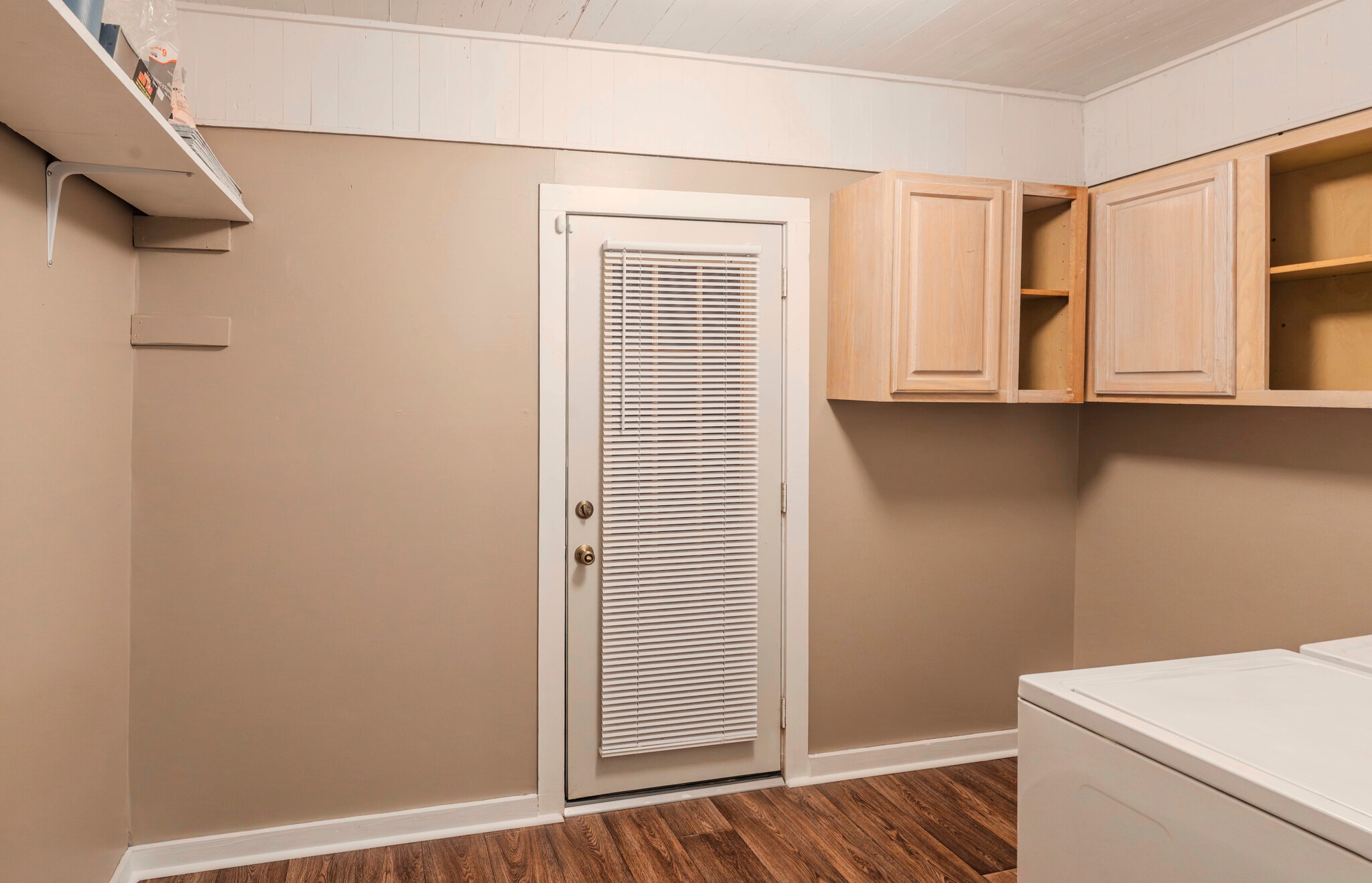 Building Photo - 104 Rosewood Dr