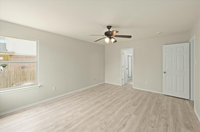 Building Photo - 15411 Ora Ln
