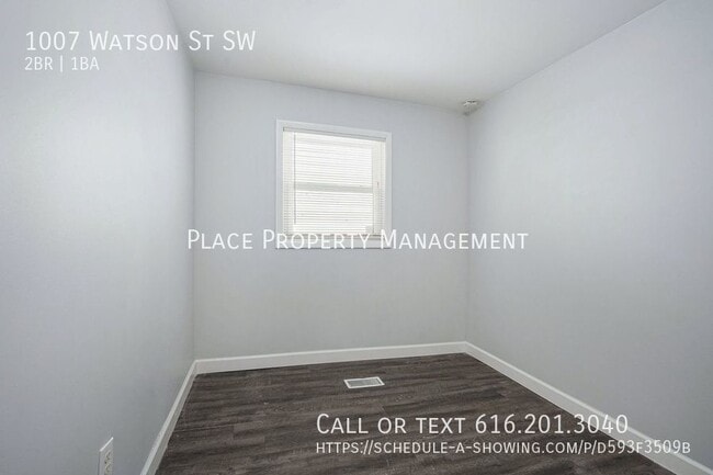 Building Photo - 1007 Watson St SW