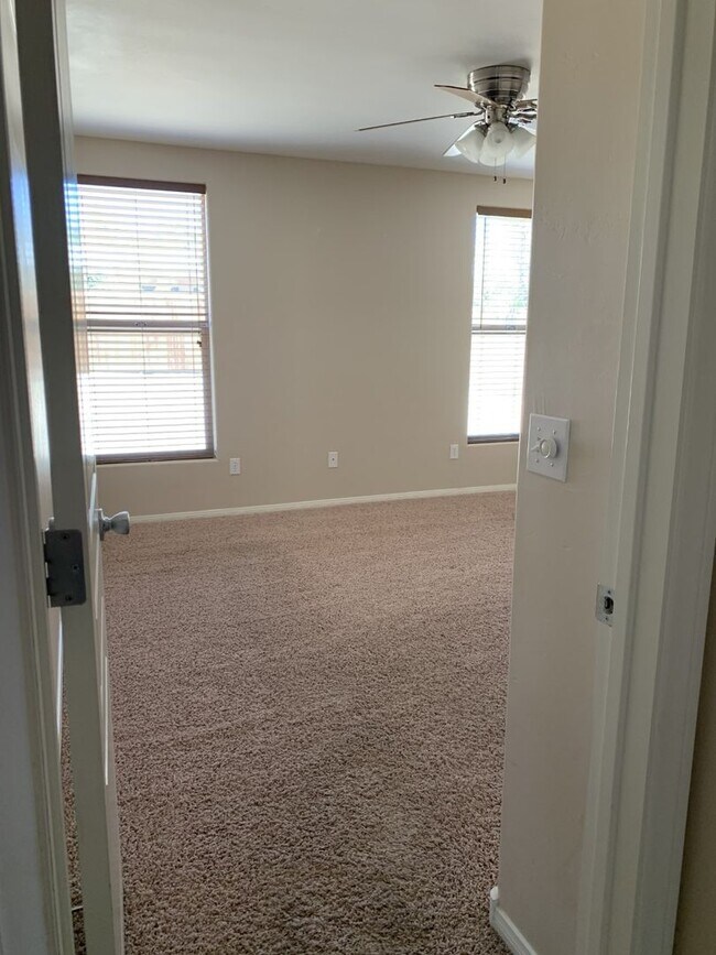 Building Photo - AVAILABLE NOW $350 off First Month Rent