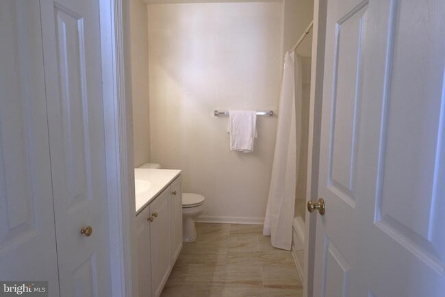 Building Photo - 6401 Lureta Ann Ln