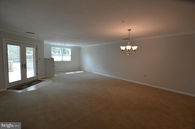 Building Photo - 102 Mercer Ct
