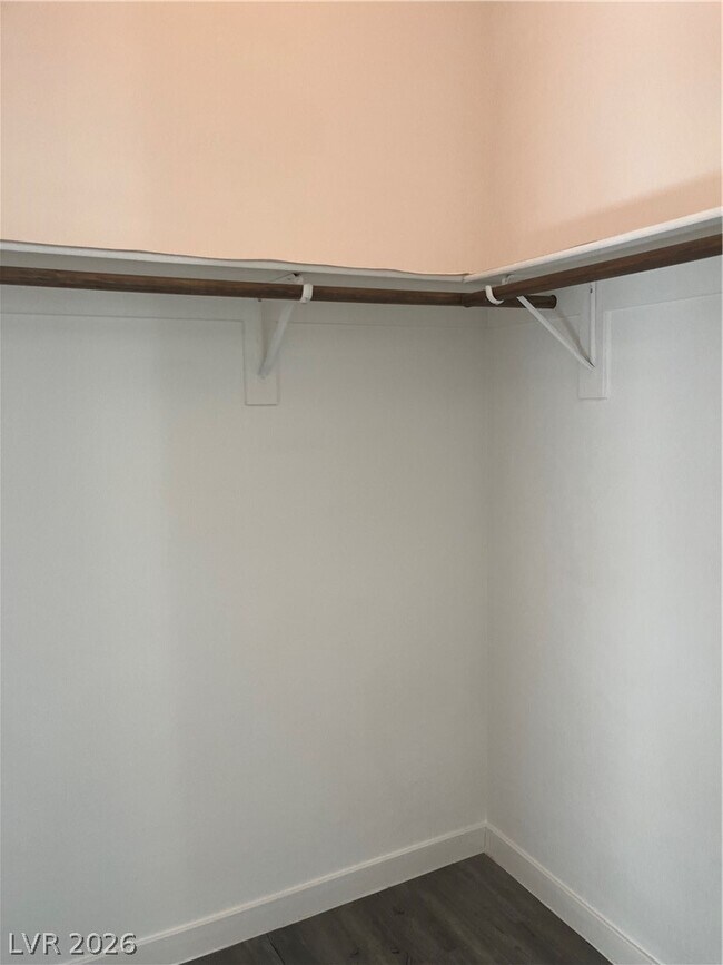 Building Photo - 1533 Franklin Ln