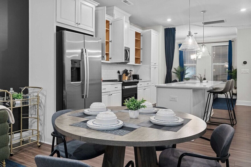 Building Photo - 1442 Hamilton St