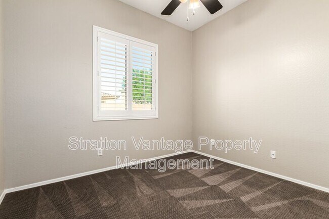 Building Photo - 21004 E Sunset Dr