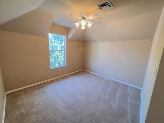 Building Photo - 11800 Kingsridge Terrace