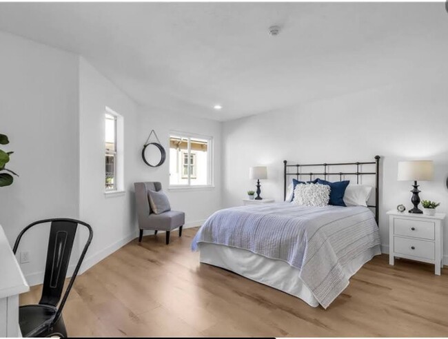 3rd Bedroom - 138 S Broadway