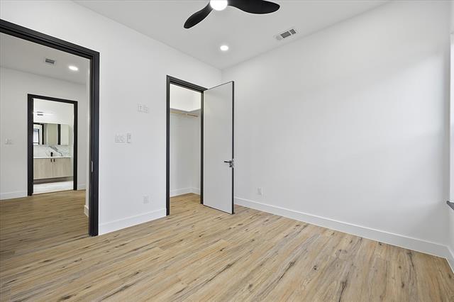 Building Photo - 2811 Rodeo Dr
