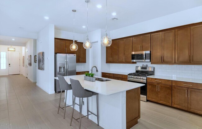 Building Photo - 16979 W Alameda Rd