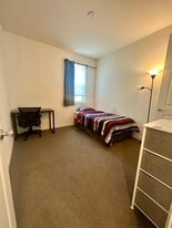 Building Photo - 5801 Sterling St